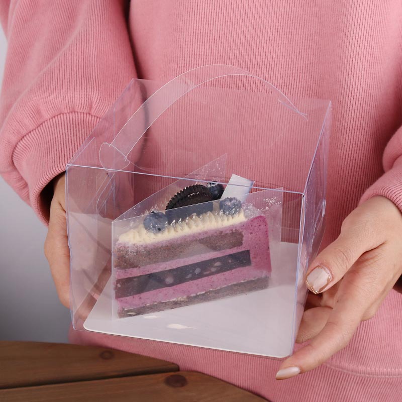 Hộp bánh kem mica vuông R13 x C11cm