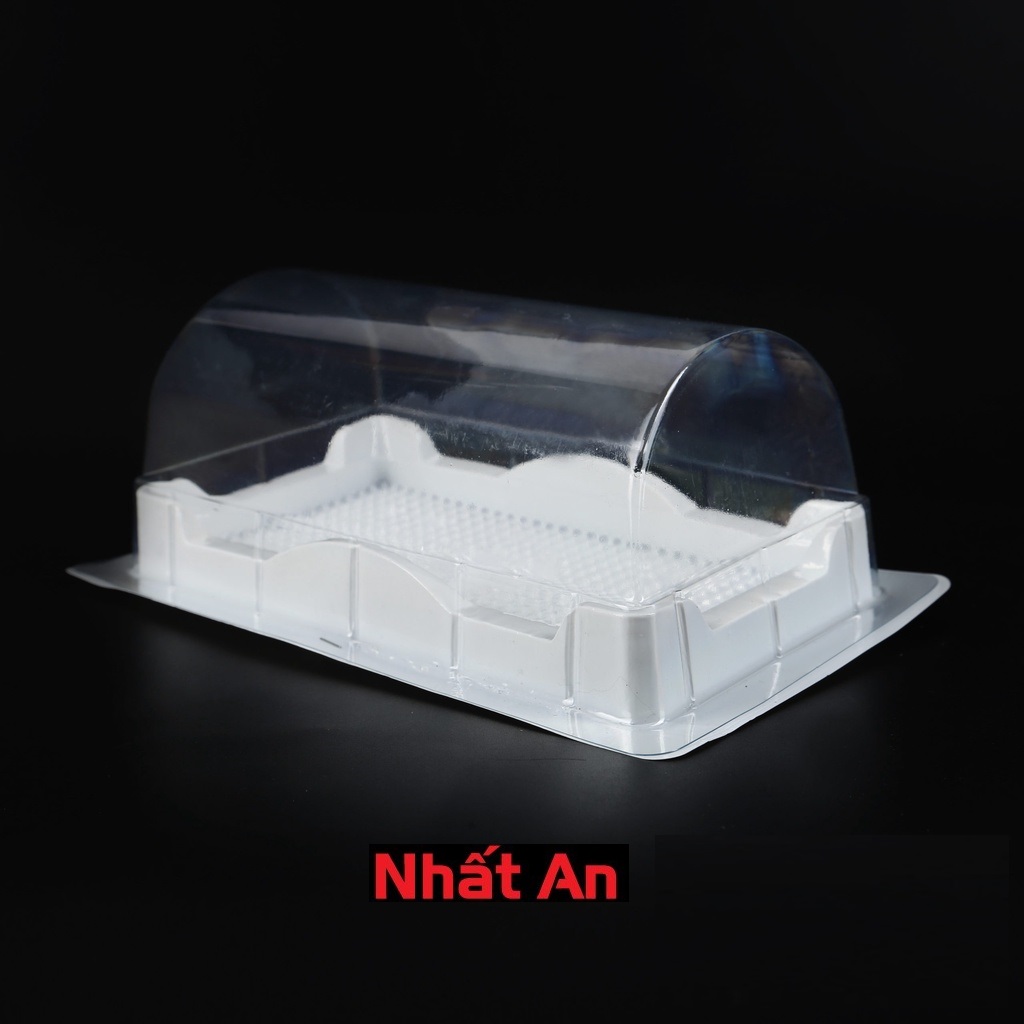 Hộp nhựa đưng bánh bông lan cuộn đế trắng H19