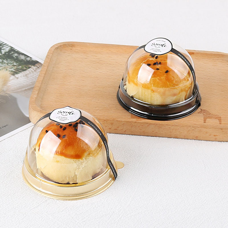 Hộp nhựa tròn nắp cầu (đế đen và vàng)