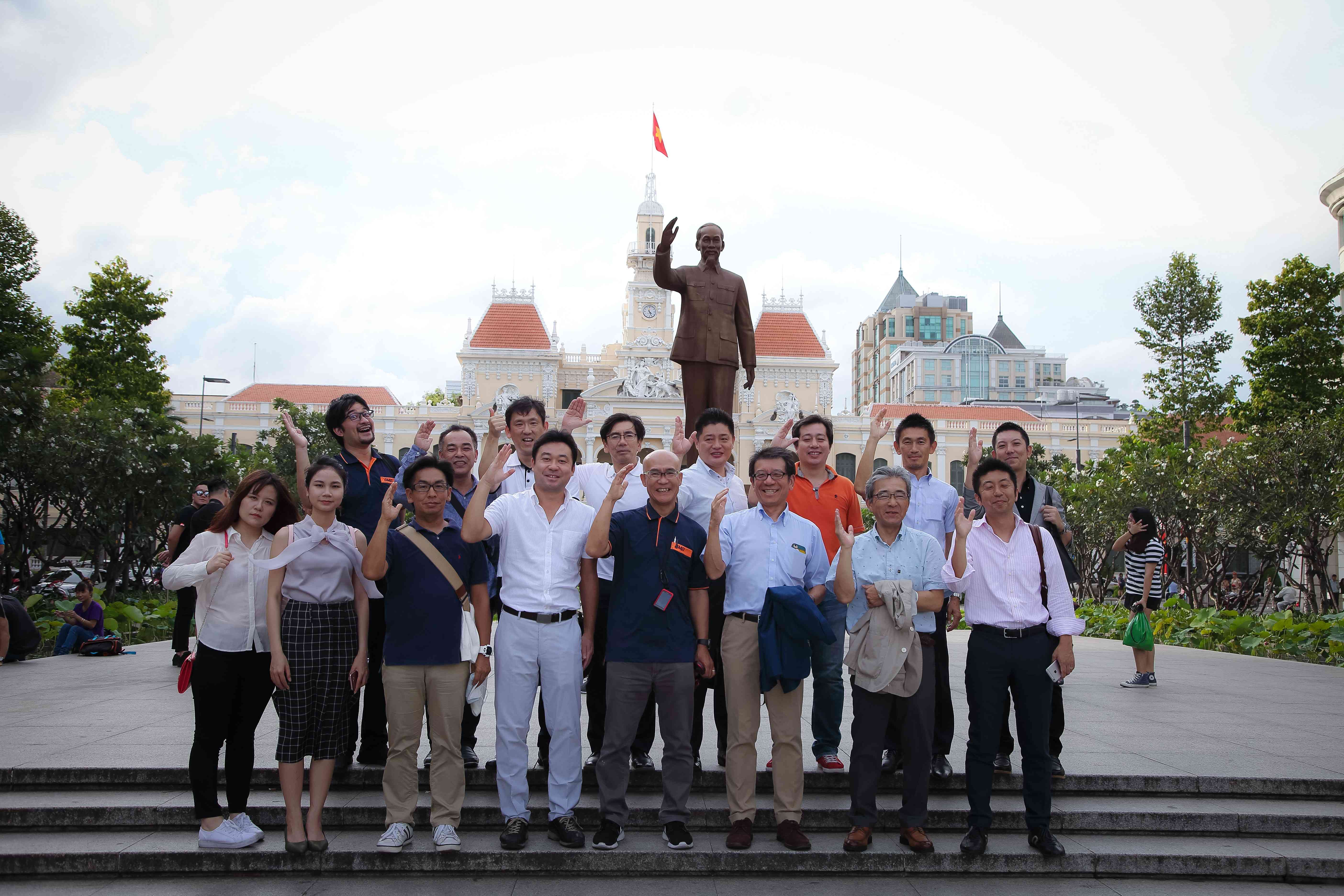 bmb-nhat-ban-sang-tham-va-lam-viec-tai-bmb-viet-nam-4