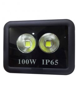 den-pha-led-100w-chieu-xa