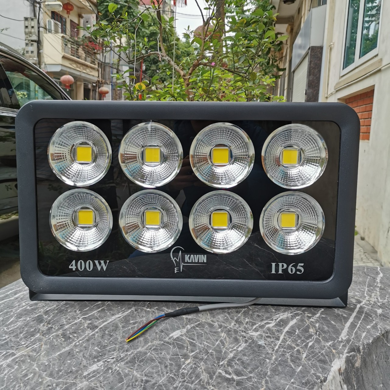 den-pha-led-400w-kavin-mat-trau-mat-coc