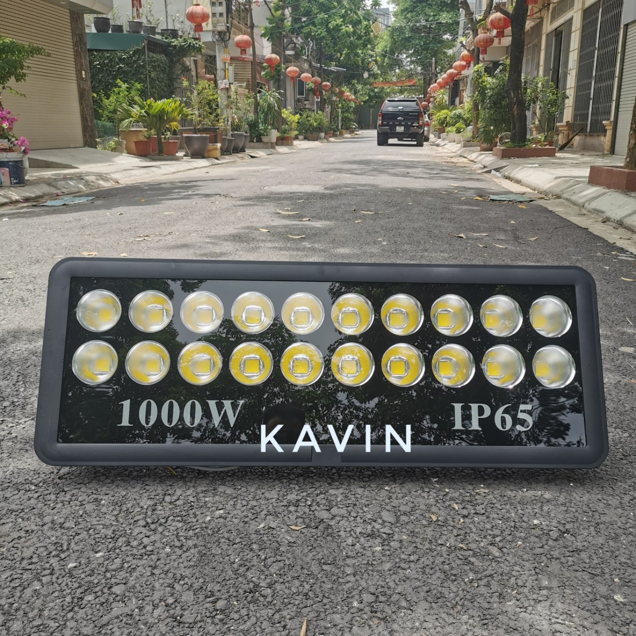 den-pha-led-1000w-kavin-mat-trau-mat-coc