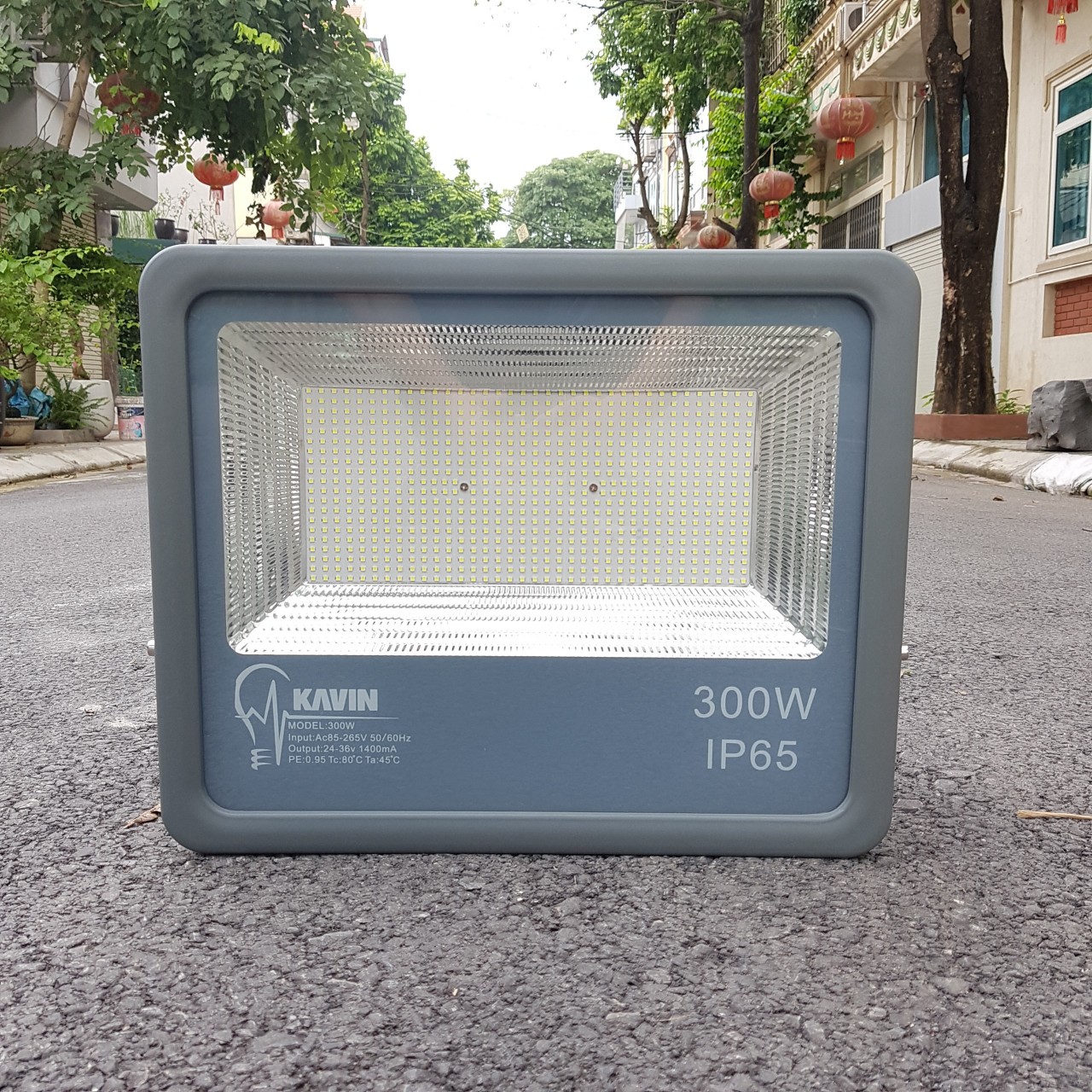den-pha-led-300w-kavin