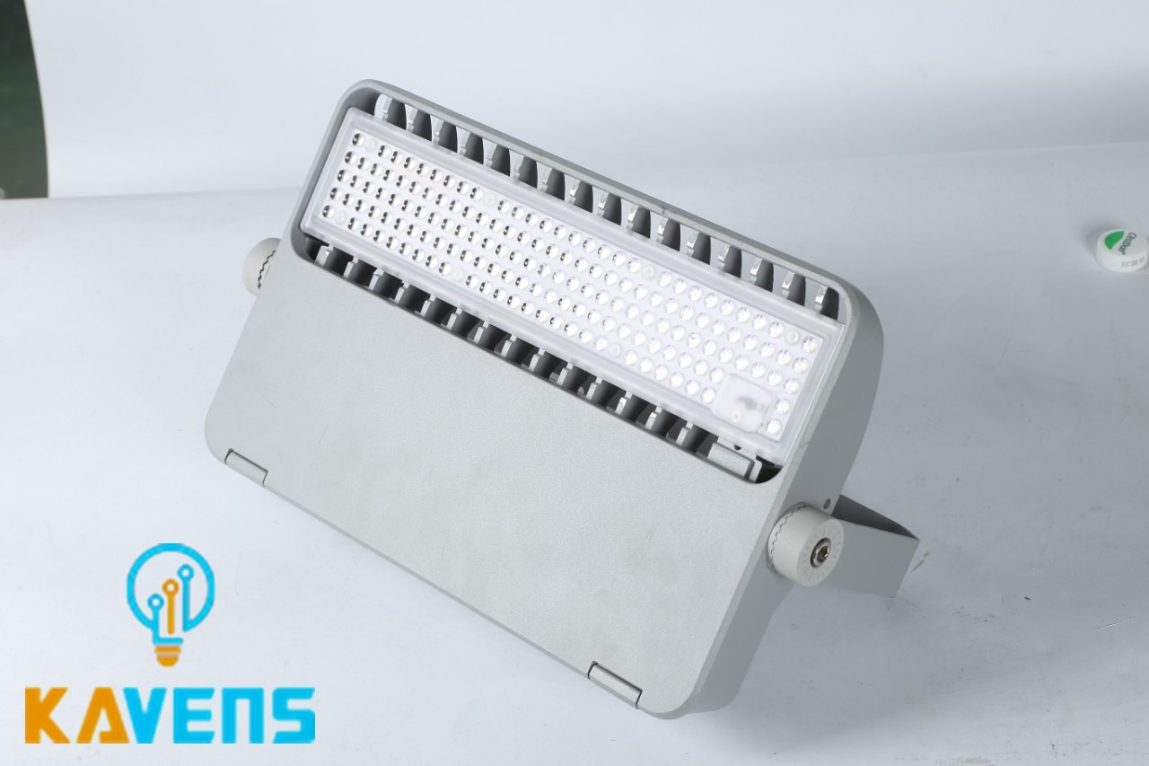 den-pha-led-100w-kavens-philips-kep08