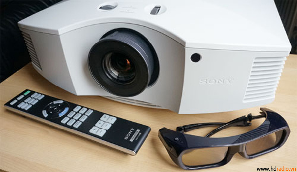 Máy chiếu phim3D Sony VPL-HW40ES-1