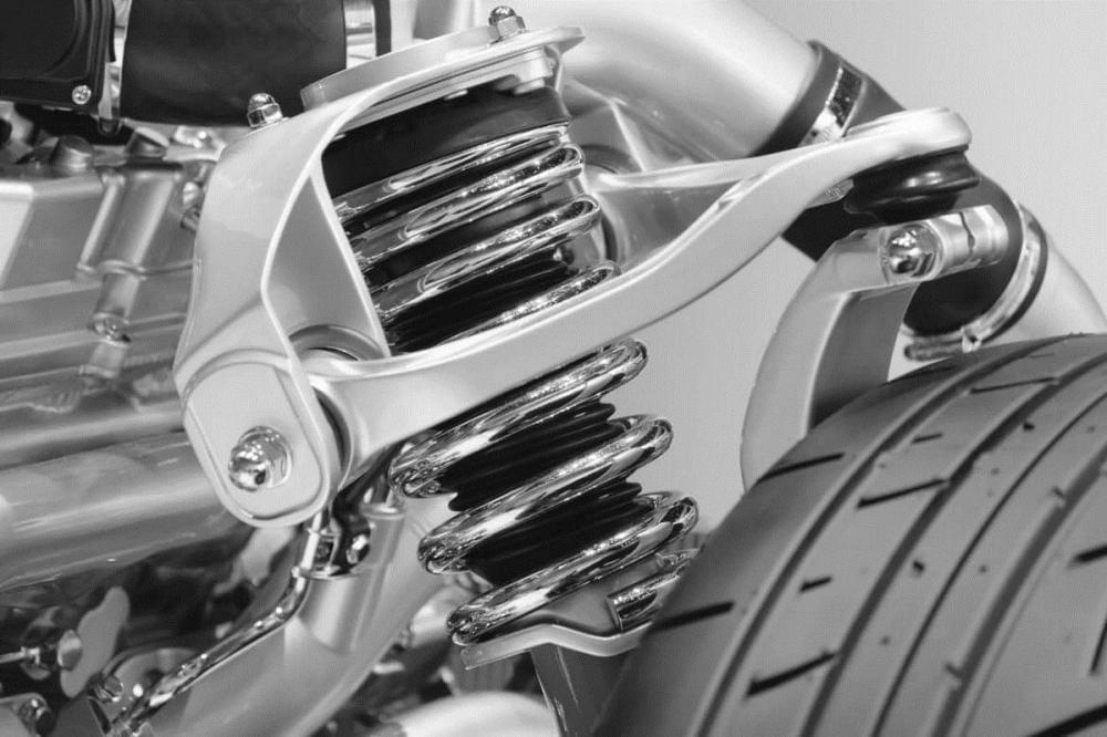 TÁC HẠI CỦA VIỆC SỬ DỤNG PHỤ TÙNG Ô TÔ KHÔNG CHÍNH HÃNG