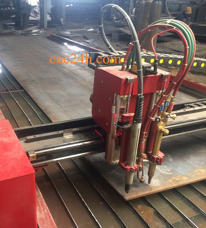 máy cnc cắt sắt