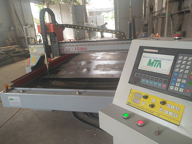 giá máy cắt cnc 1530