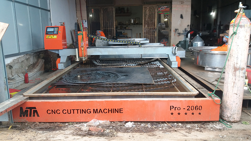 máy cắt cnc kim loại