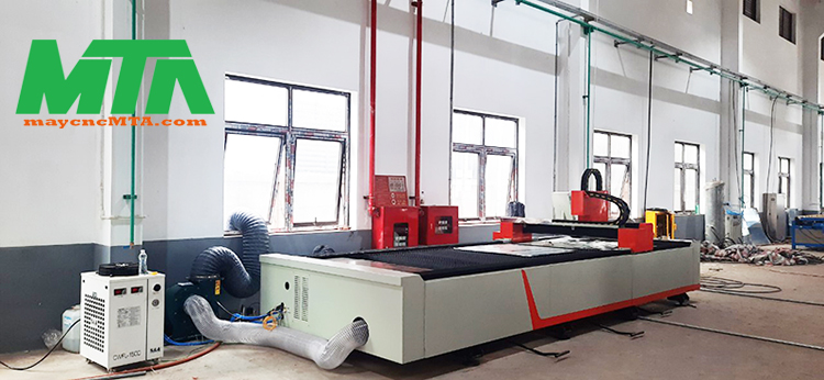 máy cắt laser cnc