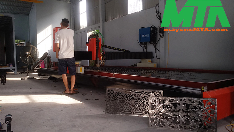 máy cắt plasma cnc