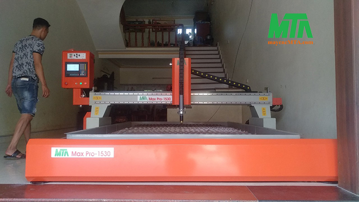 Máy cắt cnc plasma