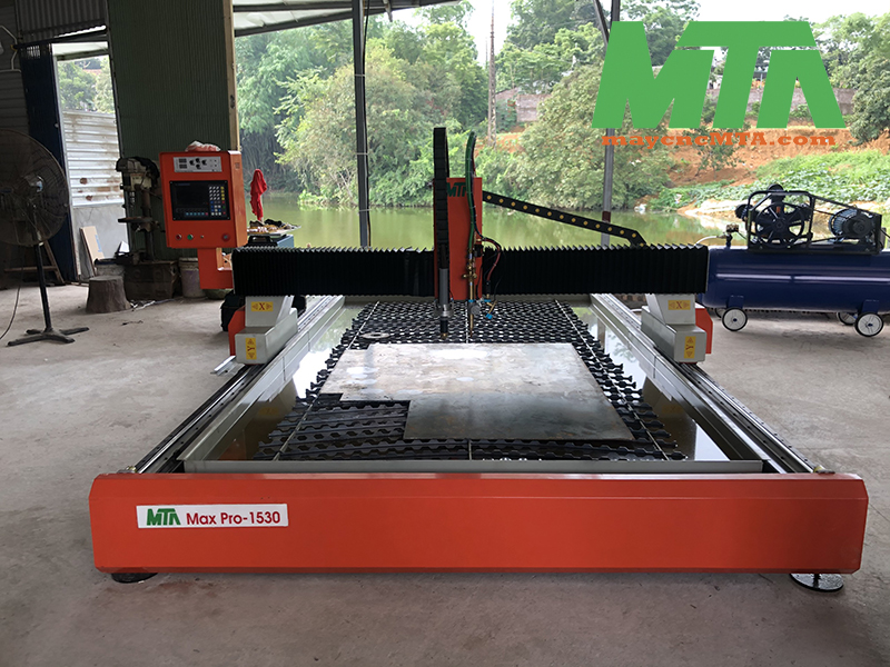 máy cắt sắt cnc