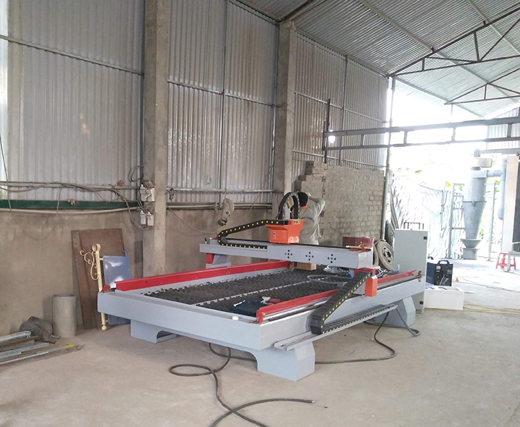 máy cắt sắt cnc