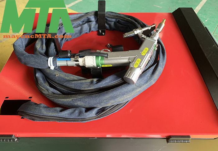 máy hàn laser cầm tay