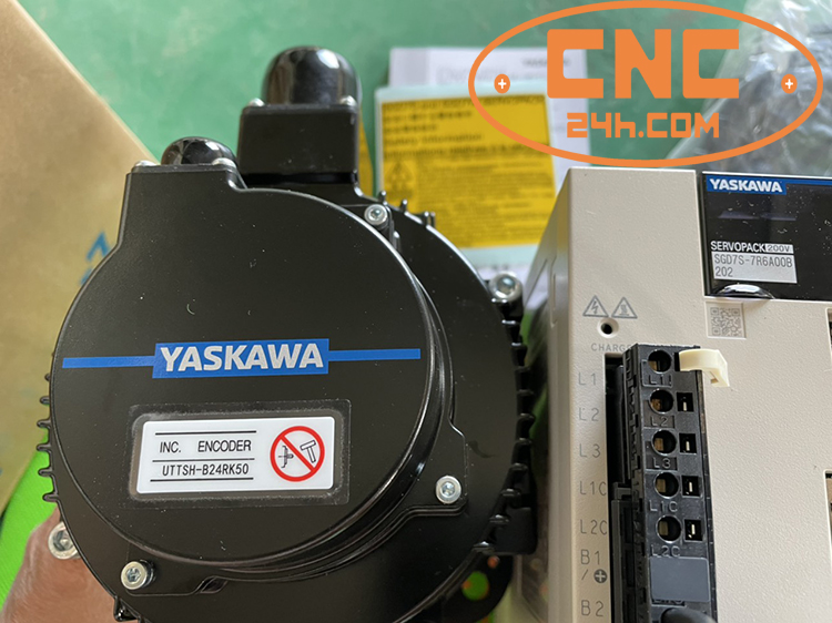 Motor Yaskawa 850W