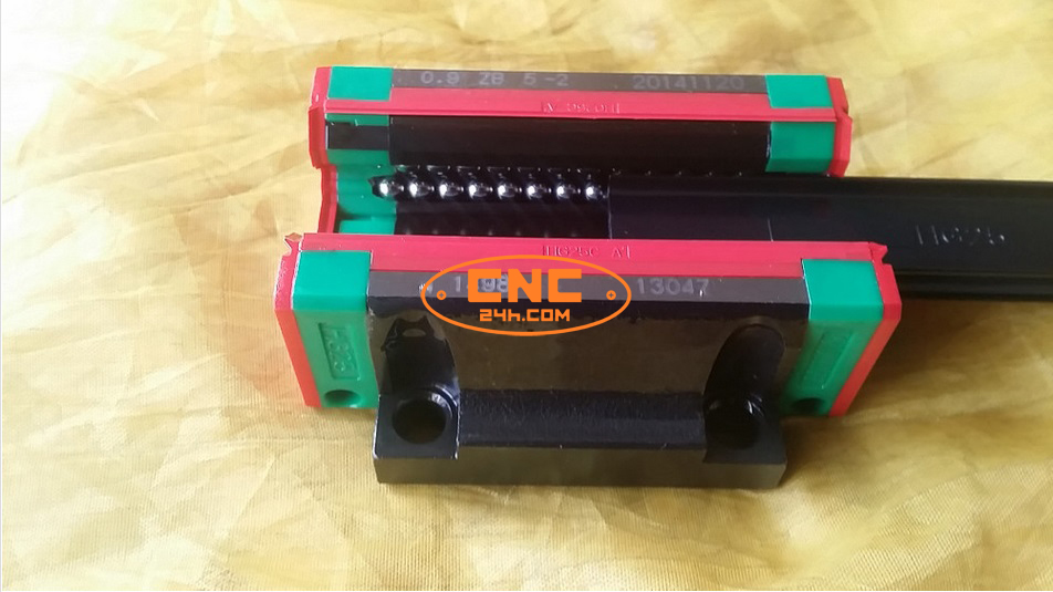 bạc đạn trượt hiwin