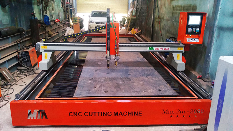 Máy cắt kim loại cnc