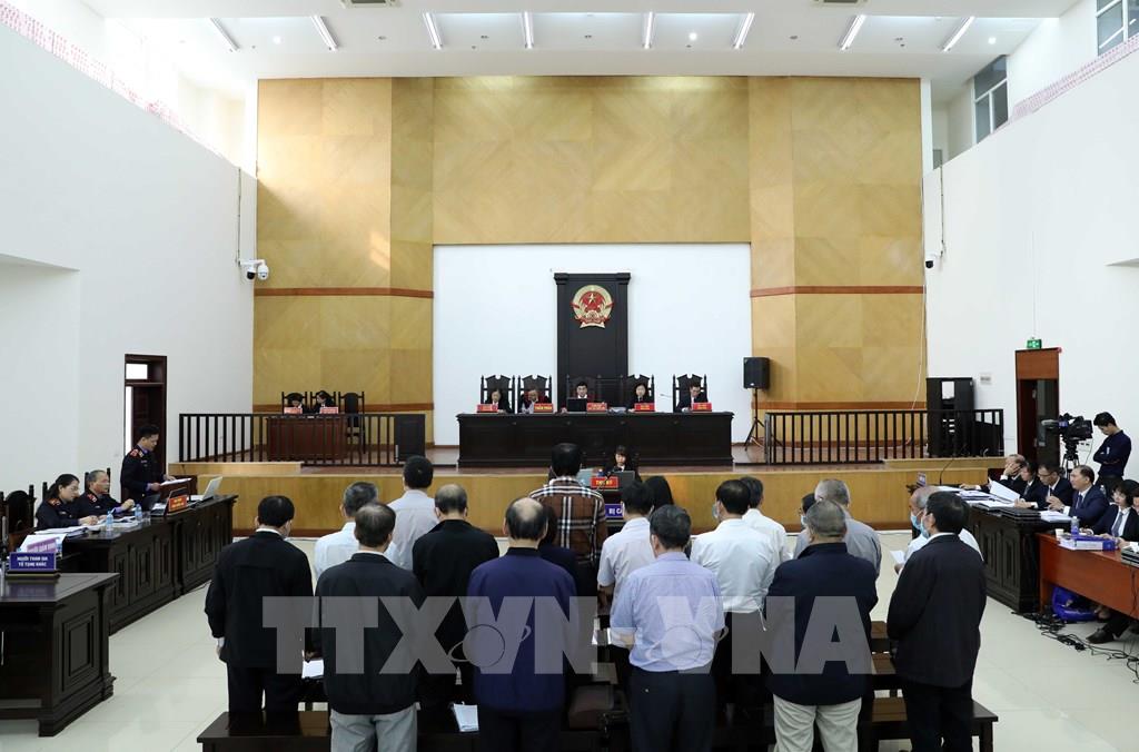 Xét xử vụ Gang thép Thái Nguyên: Luật sư xin đổi tội danh cho các bị cáo