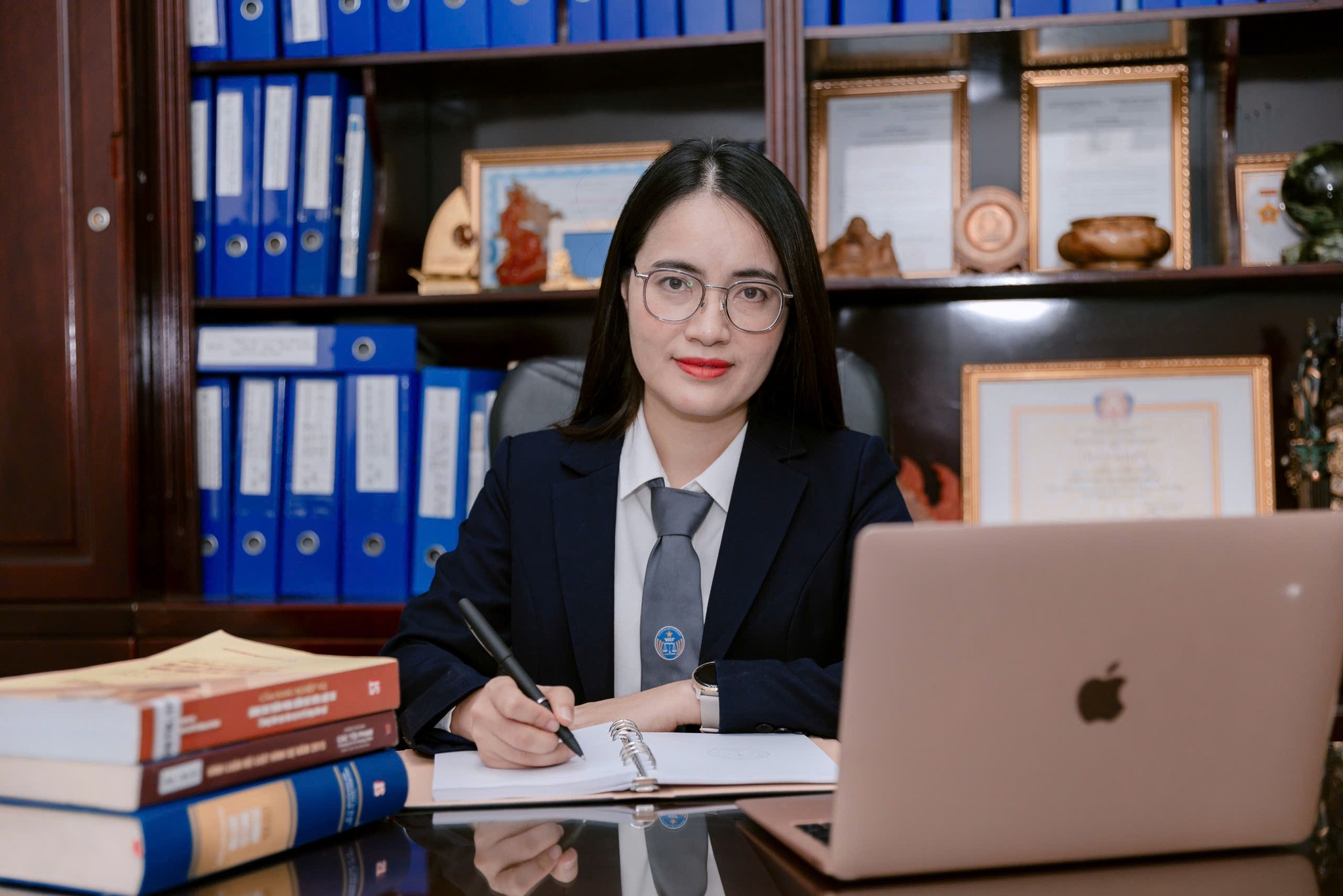 Chỉ công khai tên người bỏ cọc đấu giá đất có đủ sức răn đe?