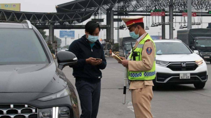MƯỢN XE NGƯỜI KHÁC ĐI CÓ BỊ XỬ PHẠT??