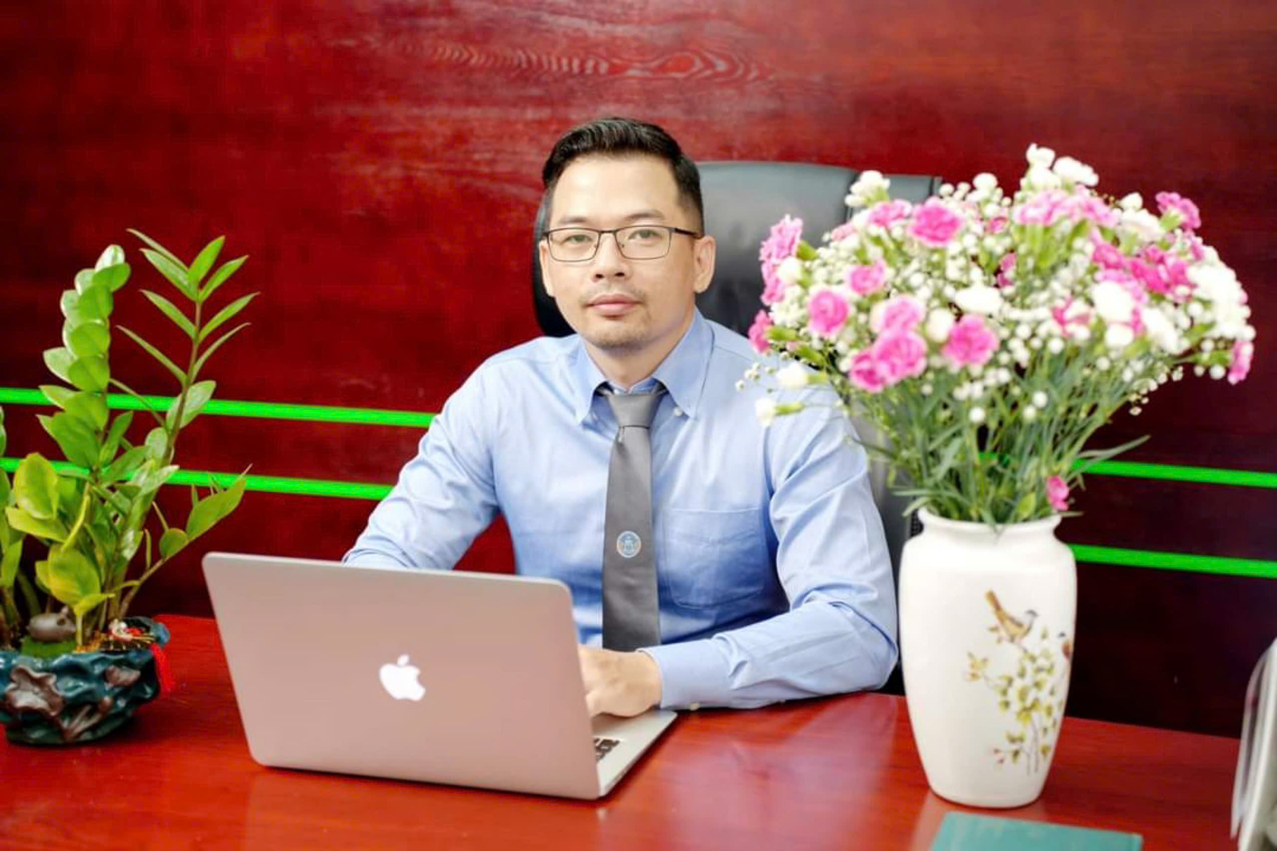Cần xử lý nghiêm hiện tượng 'ăn theo' nghề Luật sư