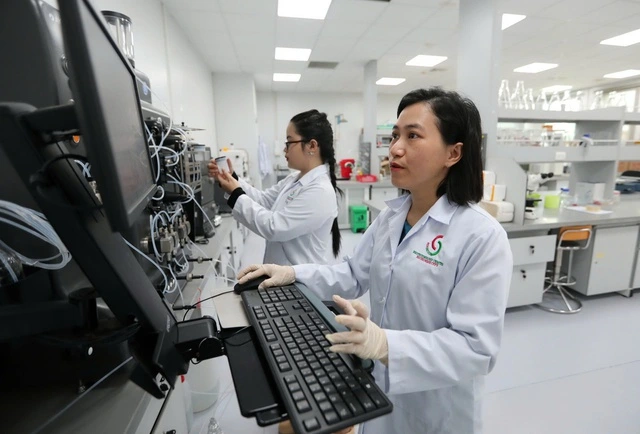 Từ 'biển bạc' đến trí tuệ vàng: Con đường để Tổ quốc vươn mình