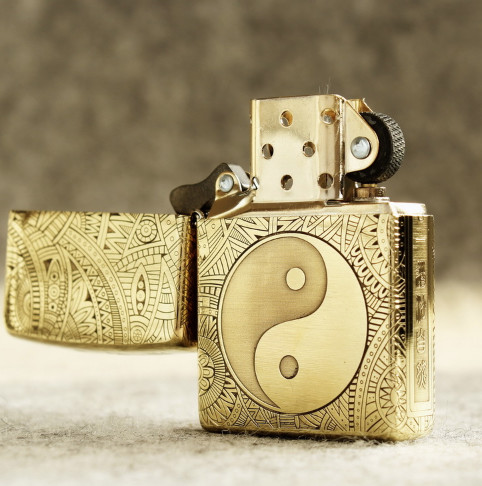 bật lửa zippo lưỡng cực