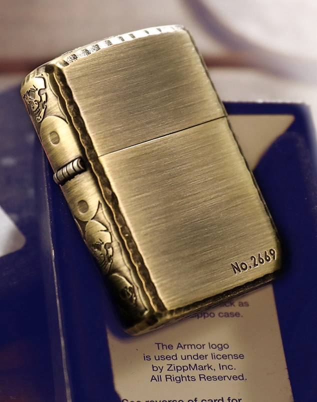 zippo đầu lâu giới hạn