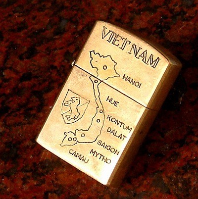 zippo khắc bản đồ