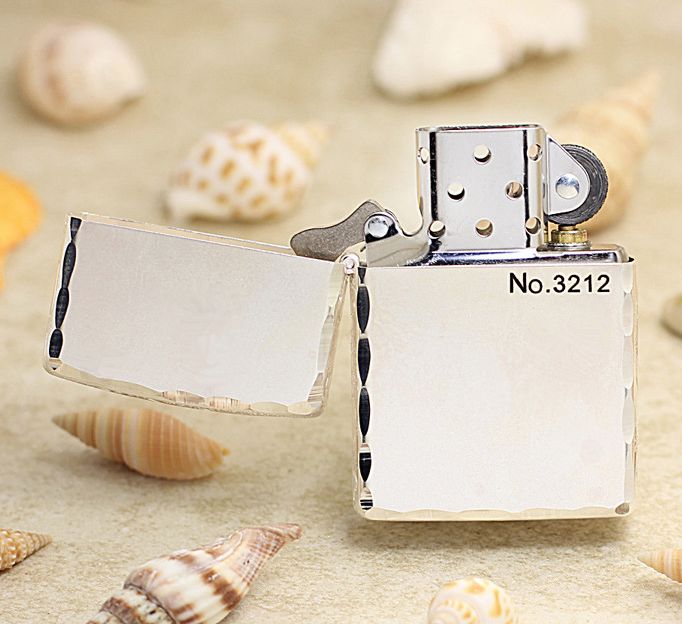 hộp quẹt zippo trái tim