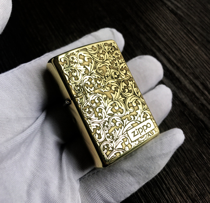 Zippo valentian Armor giới hạn dập nổi 9999 con