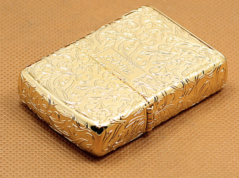 Zippo vỏ dày mạ vàng hoa văn năm mặt giới hạn 1000 con 2