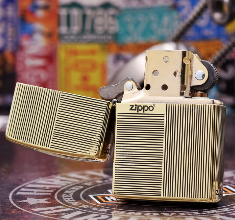 Zippo Mỹ 2018 cực đẹp chính hãng - 9