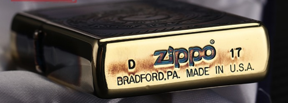 Zippo dập nổi đồng hổ
