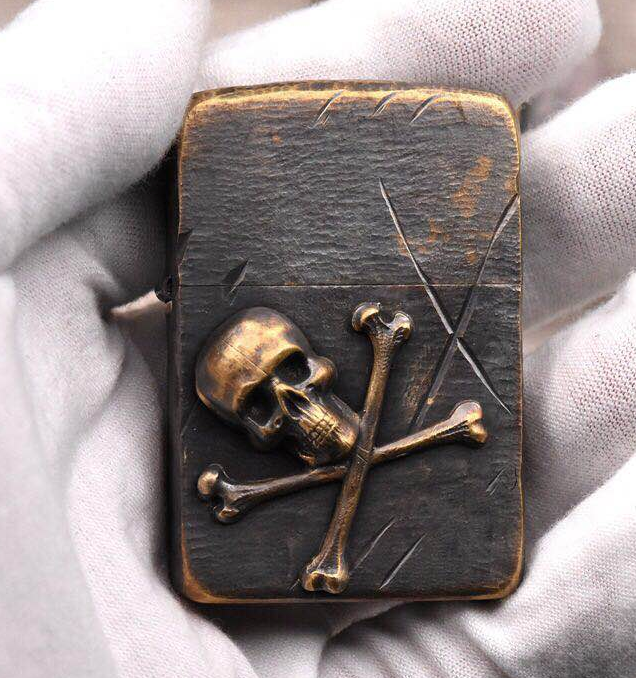 Zippo 1941 đầu lâu