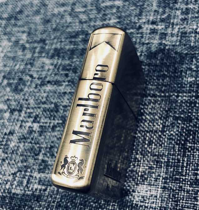 Zippo marlboro cao bồi cưỡi ngựa 2020
