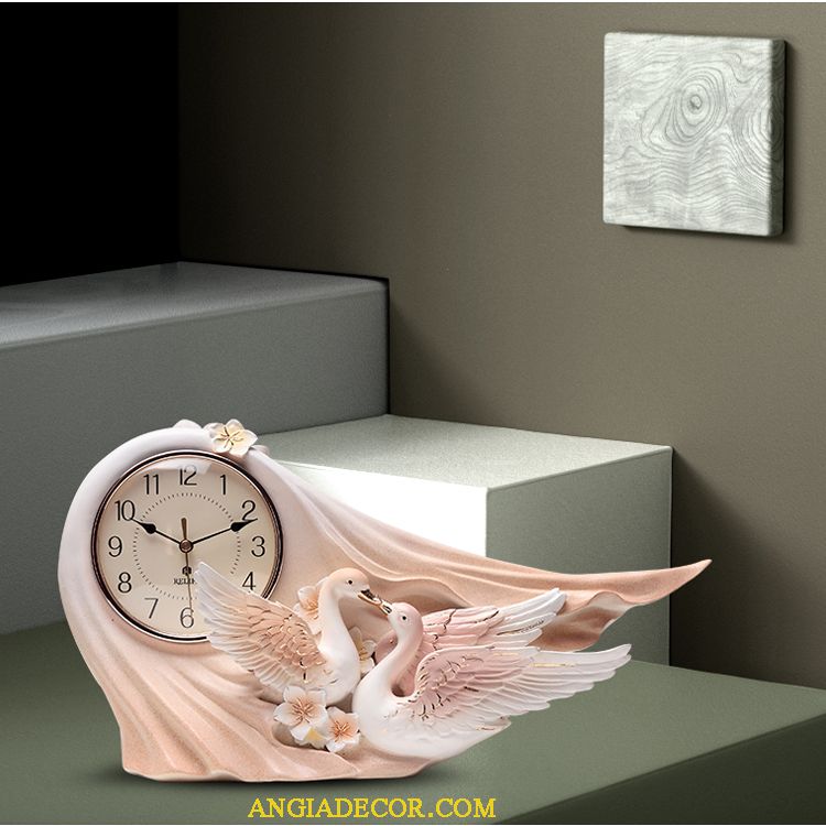 đồng hồ để bàn độc đáo