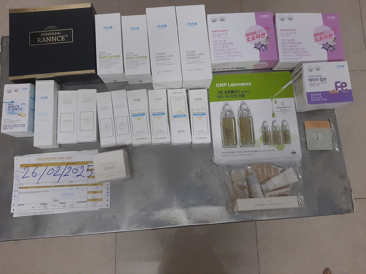 Chuyến thứ 10 của năm 2025 của shop đã nhập kho HCM. KoreaTitan – Chuyên hàng nhập khẩu chính hãng từ Korea.