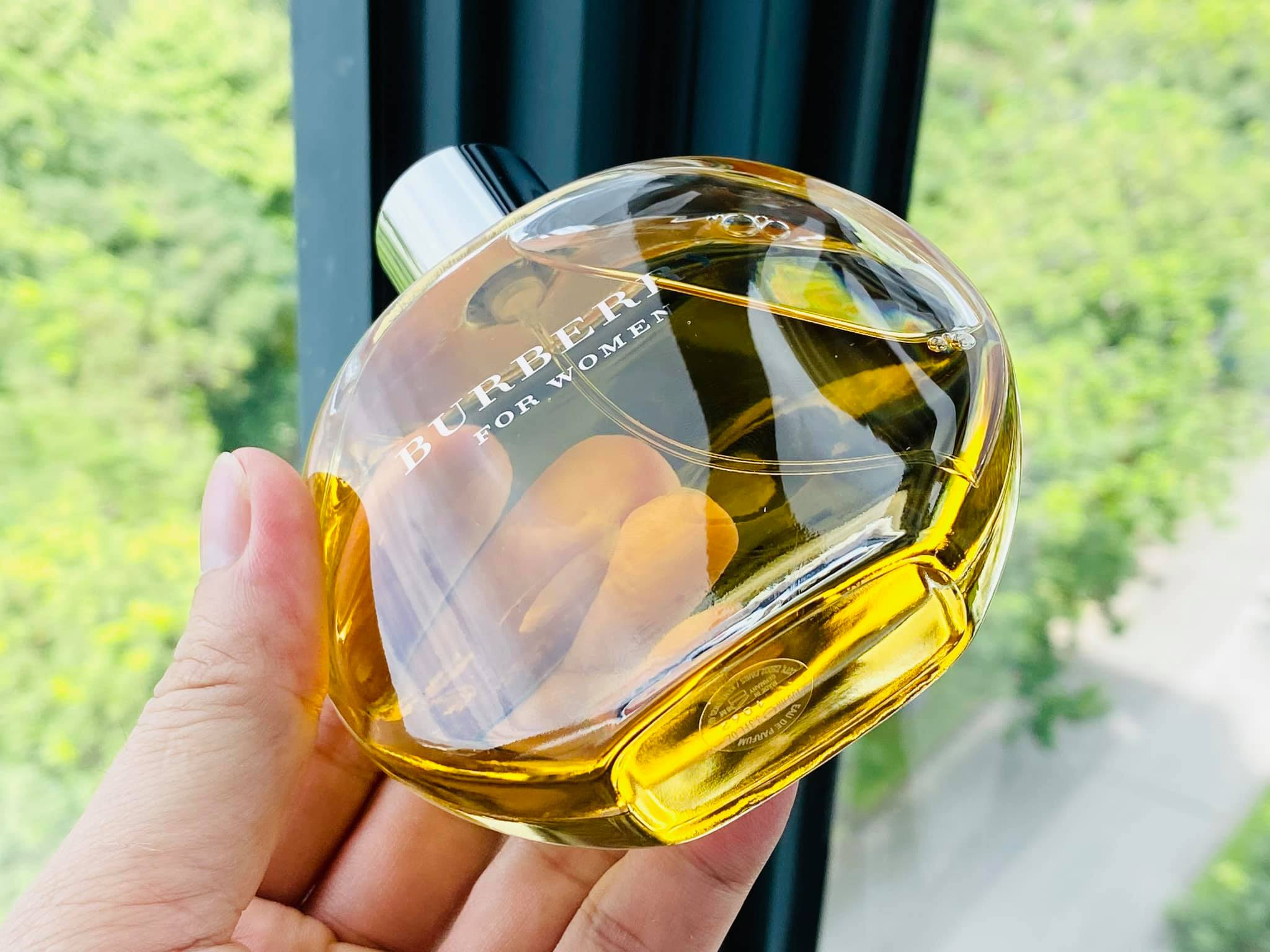 Nước hoa Pháp cho nữ - Burberry For Women Eau De Parfum 100 ml  