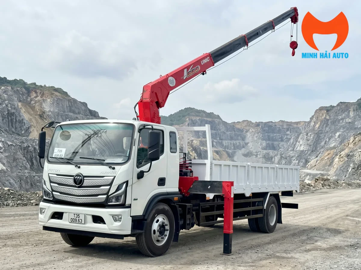Xe cẩu tự hành 2 chân hay 3 chân? Cách chọn xe nền