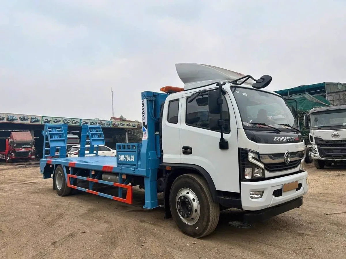 xe-cuu-ho-giao-thong-dongfeng-d8-nang-dau-cang-keo-hoat-dong-ra-sao