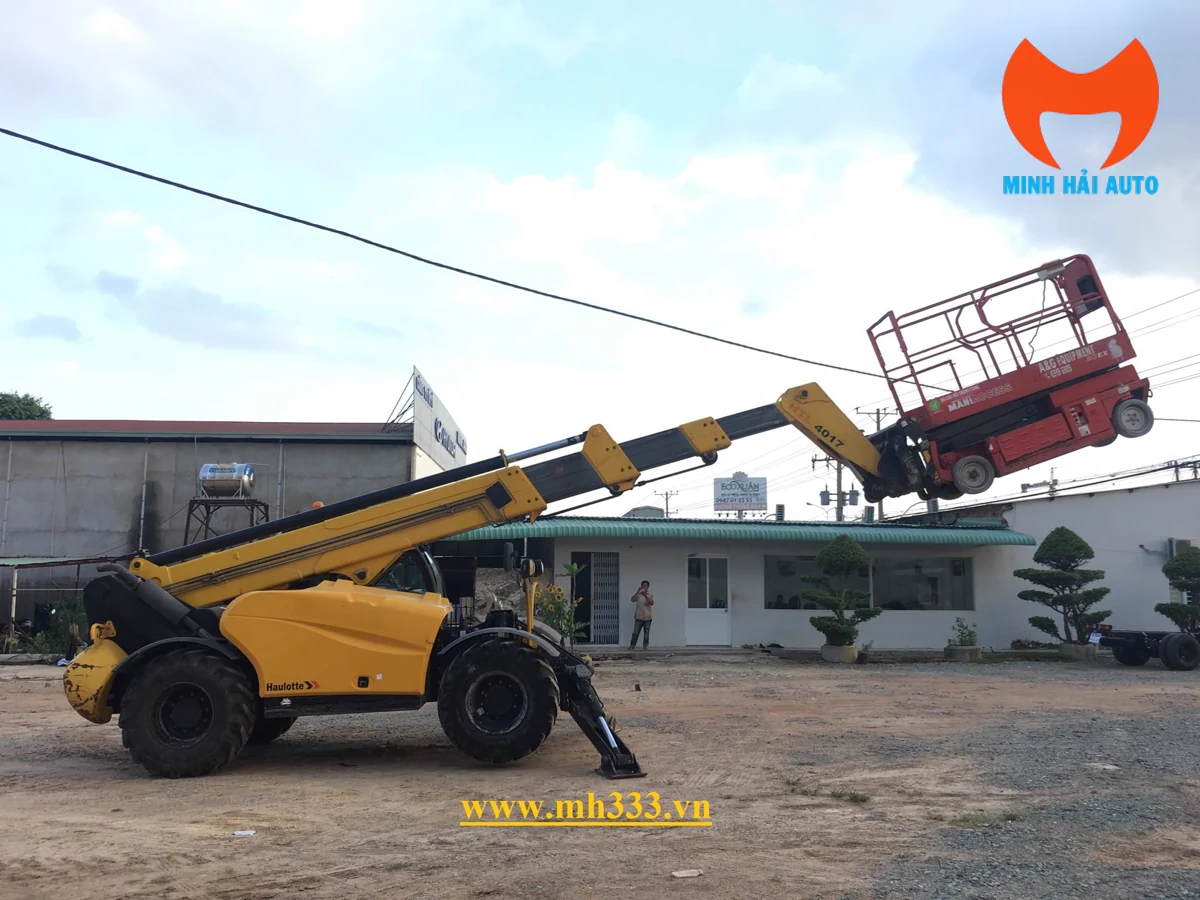 Xe nâng hàng đa năng telehandler Haulotte vươn cần ống lồng