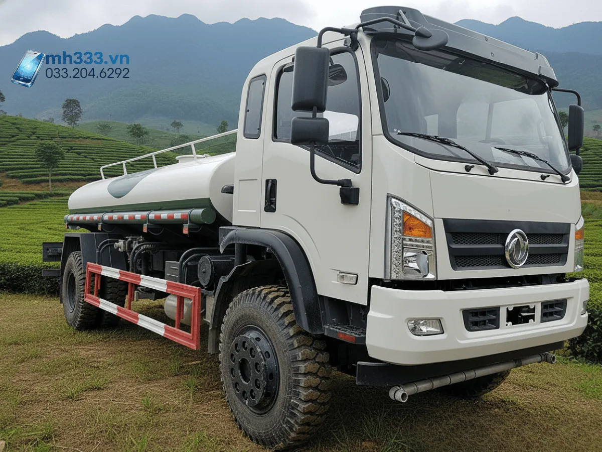 Toàn cảnh xe phun nước rửa đường Dongfeng 8 khối nhập khẩu 2025 tại Minh Hải Auto