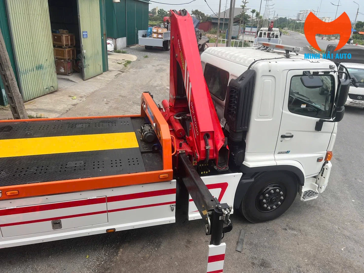 Xe cứu hộ giao thông sàn trượt gắn cẩu gập SANY PALFINGER SPK 12000