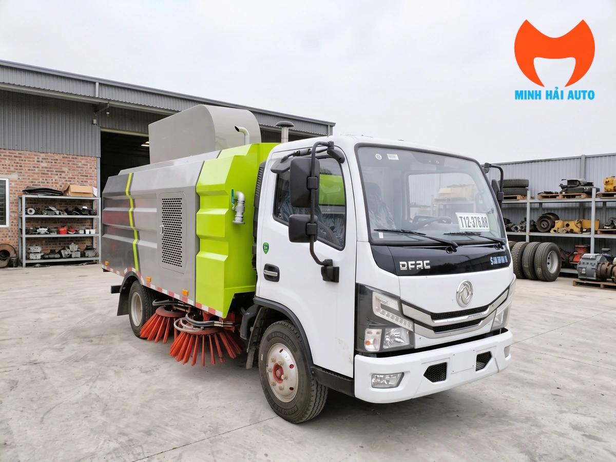 Cụm chổi quét đĩa đôi và hệ thống vòi phun nước dập bụi xe quét Dongfeng 5 khối