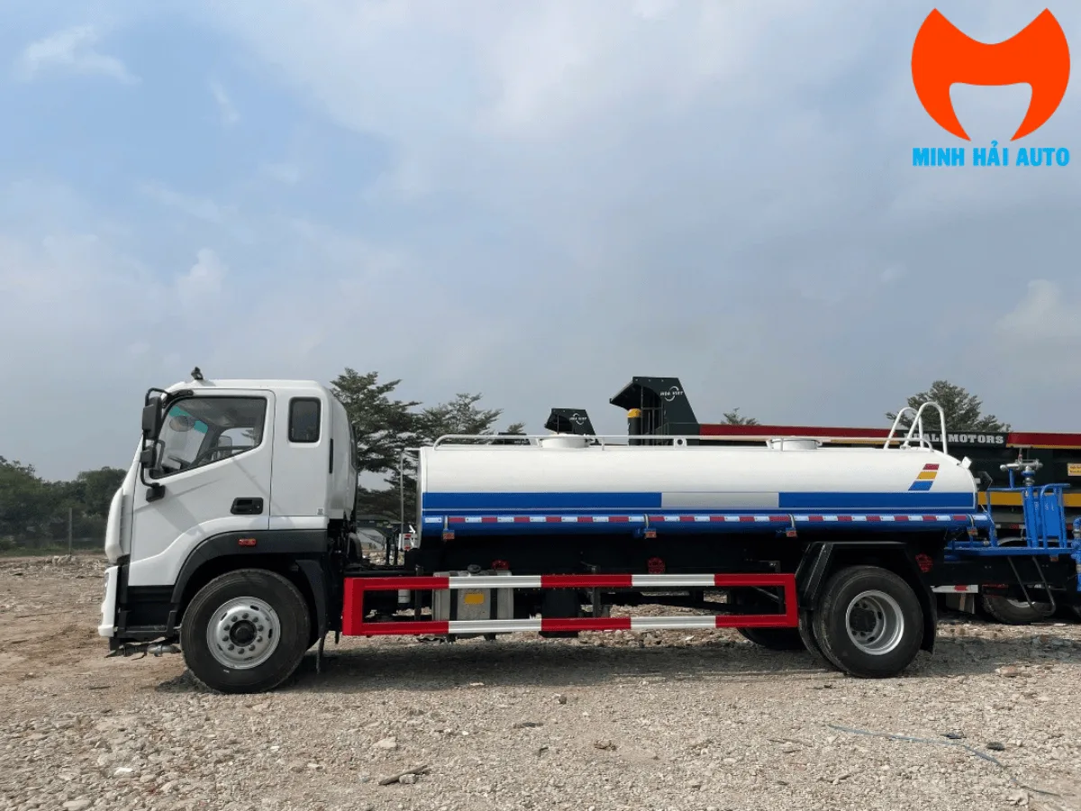Súng phun cao áp đa năng trên xe bồn nước 9 khối Minh Hải
