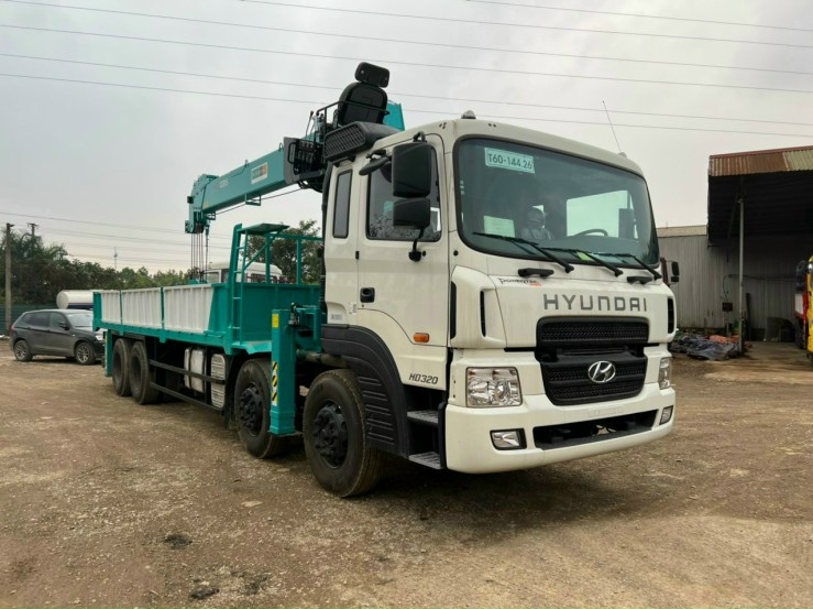 Xe nền Hyundai HD320