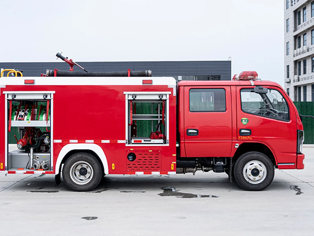 Ảnh bơm chữa cháy CB1020-RS và lăng phun PS20W